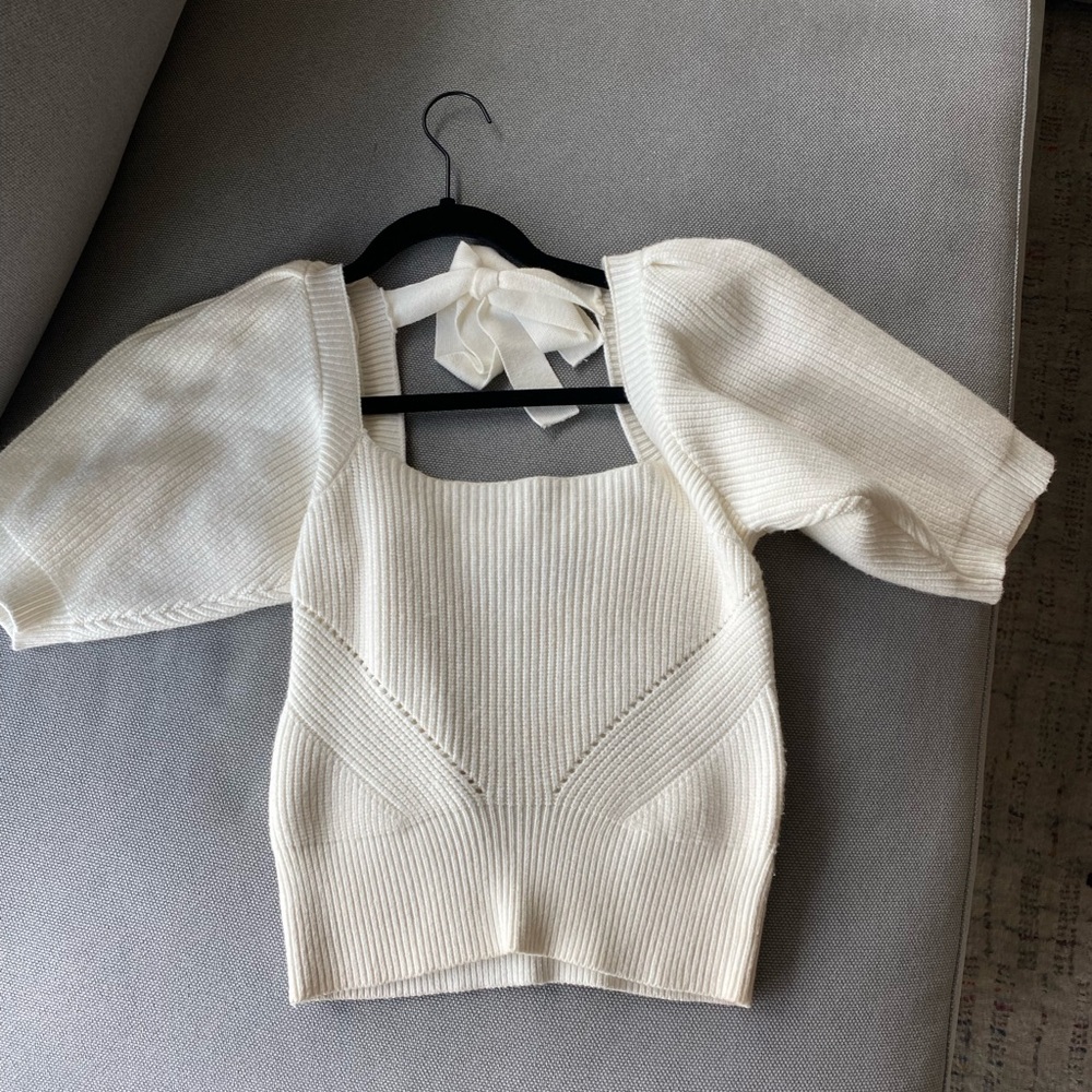 Minkpink cropped puff shortsleeved sweater